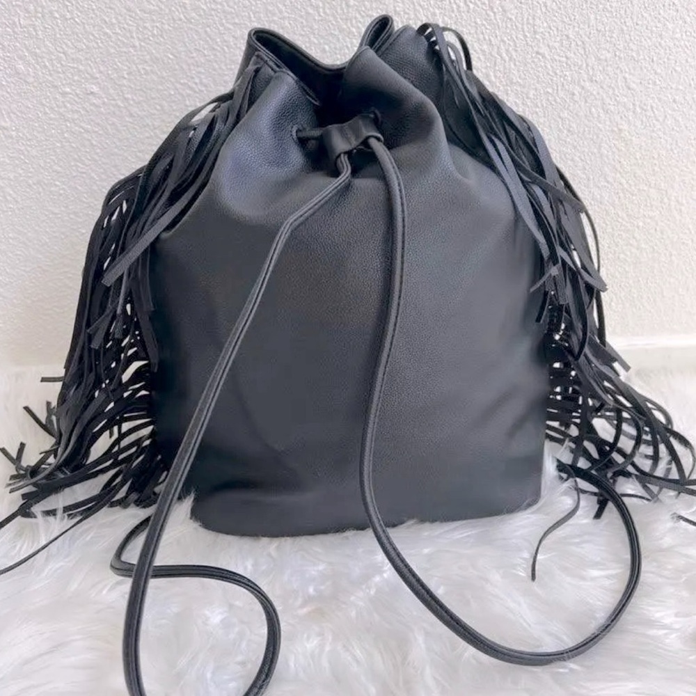 Backpack - Picture 3 of 7